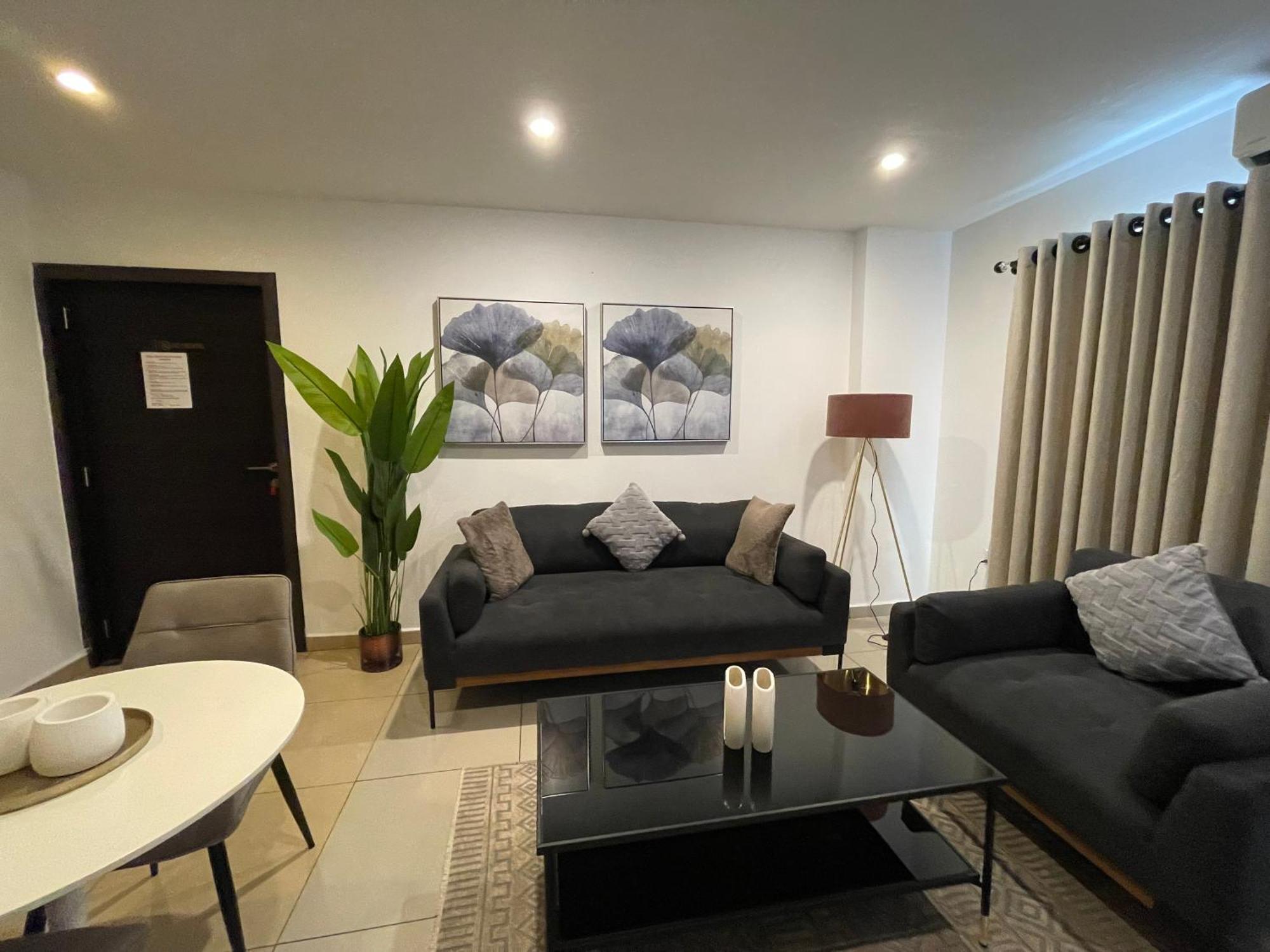 The Gallery Suites By Olive Gold อักกรา ภายนอก รูปภาพ